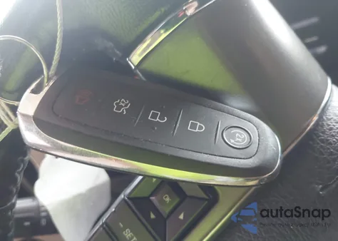 2016 Ford Expedition Platinum z USA, uszkodzony, nr VIN 1FMJU1LT1GEF06840